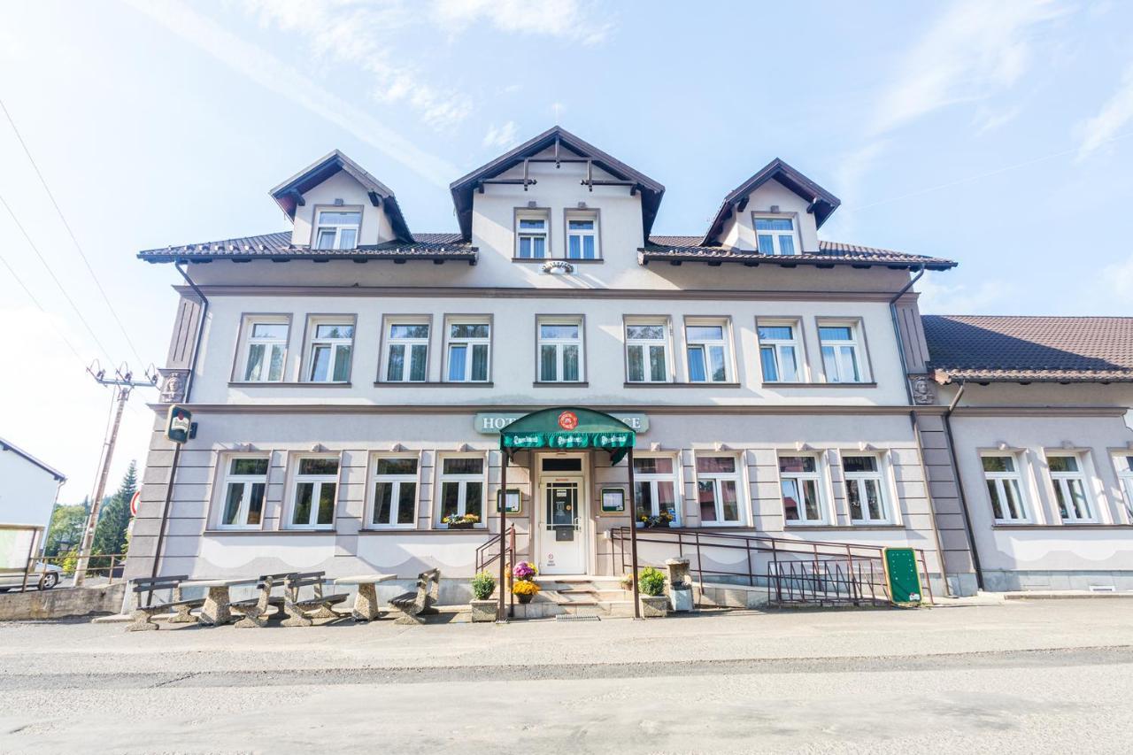 Hotel Seifert Nove Hamry ภายนอก รูปภาพ